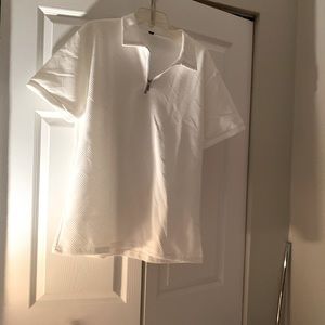 Men’s white pullover shirt